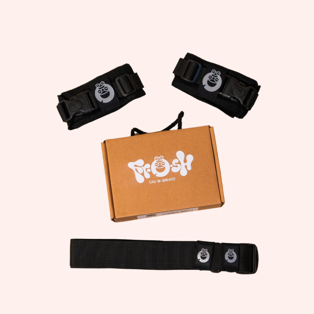 Verpackung der Kindertrage mit Logo und Kindertrage ausgepackt